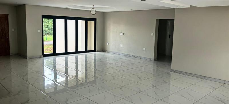 4 Bedroom Property for Sale in Buffelspoort North West